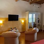 Oda ve Kahvaltı Terme Di Caldana 4*